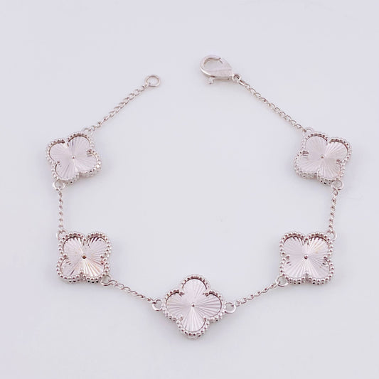 Pulso Trebol Diamantado 11.7g / 19.2cm / 14.4mm Oro Blanco 18K