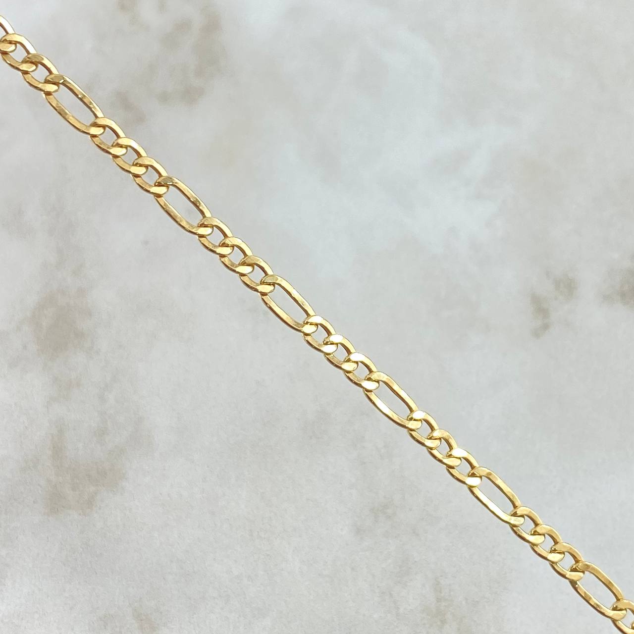 Pulso Figaro 1.6gr / 19cm / +1 Oro 18K