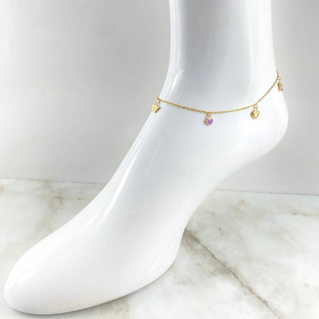 Tobillera Aro Seguido Dijes 3gr / 25cm / Oro 18K ©