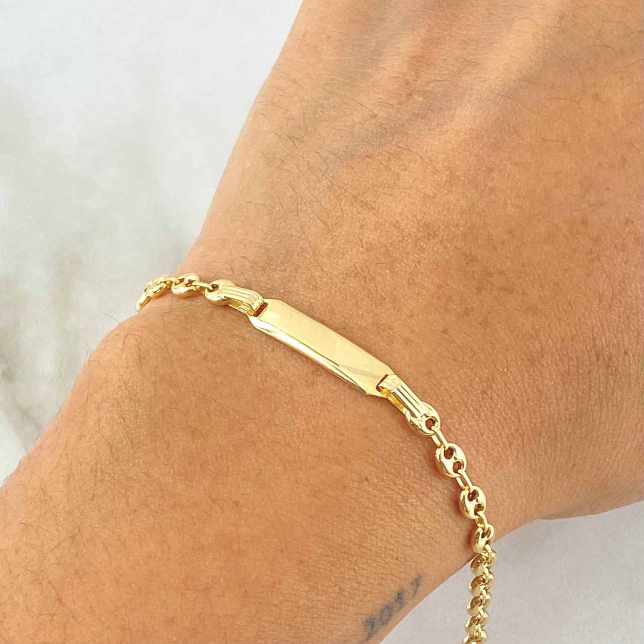 Pulso Bebé GC Placa Bordeada 1.8gr / 14cm / Oro 18K ©