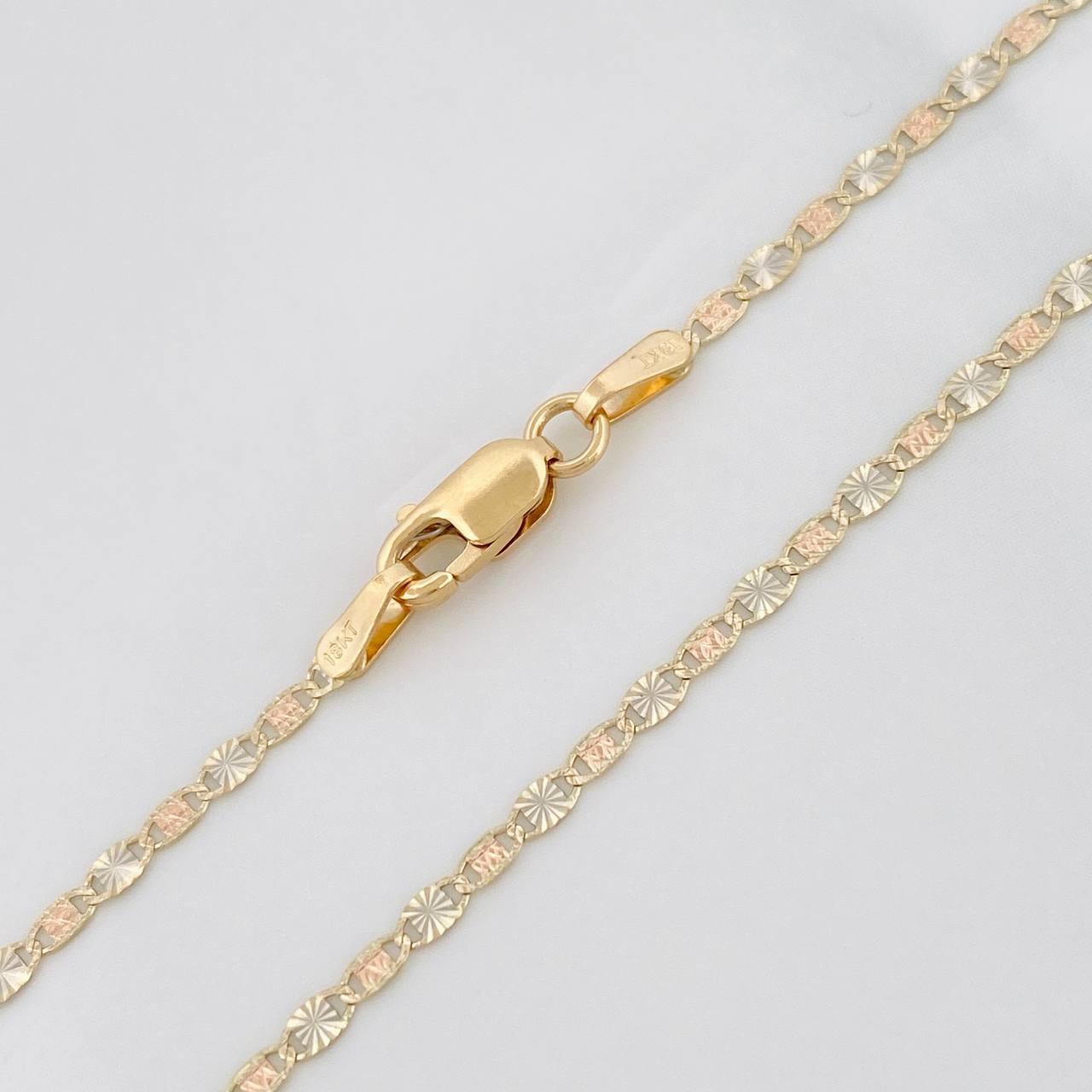 Cadena Escalera Plana Diamantada 2.25g / 50cm / 1.74mm Tres Oros 18K