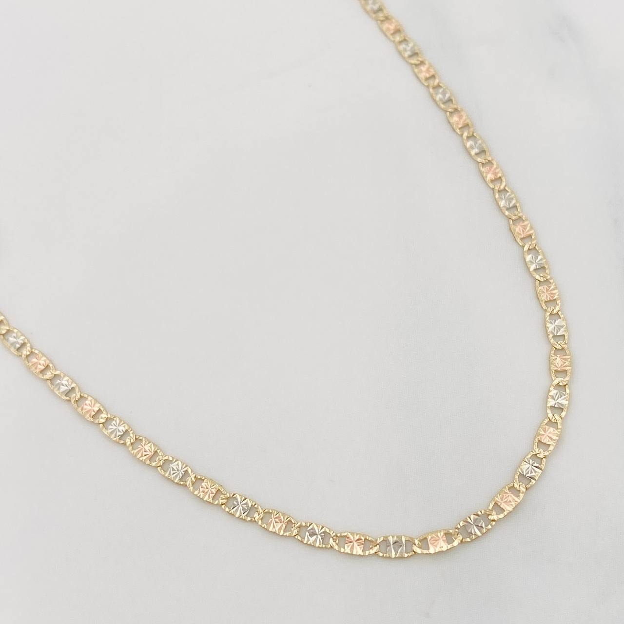 Cadena Escalera Plana Diamantada 3.75g / 60cm / 1.8mm Tres Oros 18K