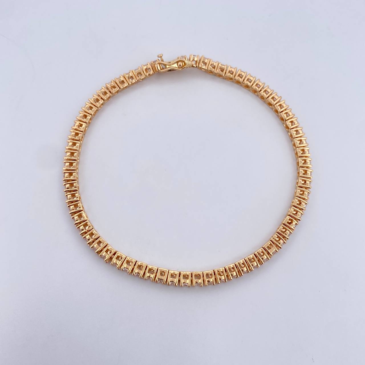 Pulso Tennis 10gr / 16.4cm / 2.5mm Circones Blancos   Oro Amarillo 18K &