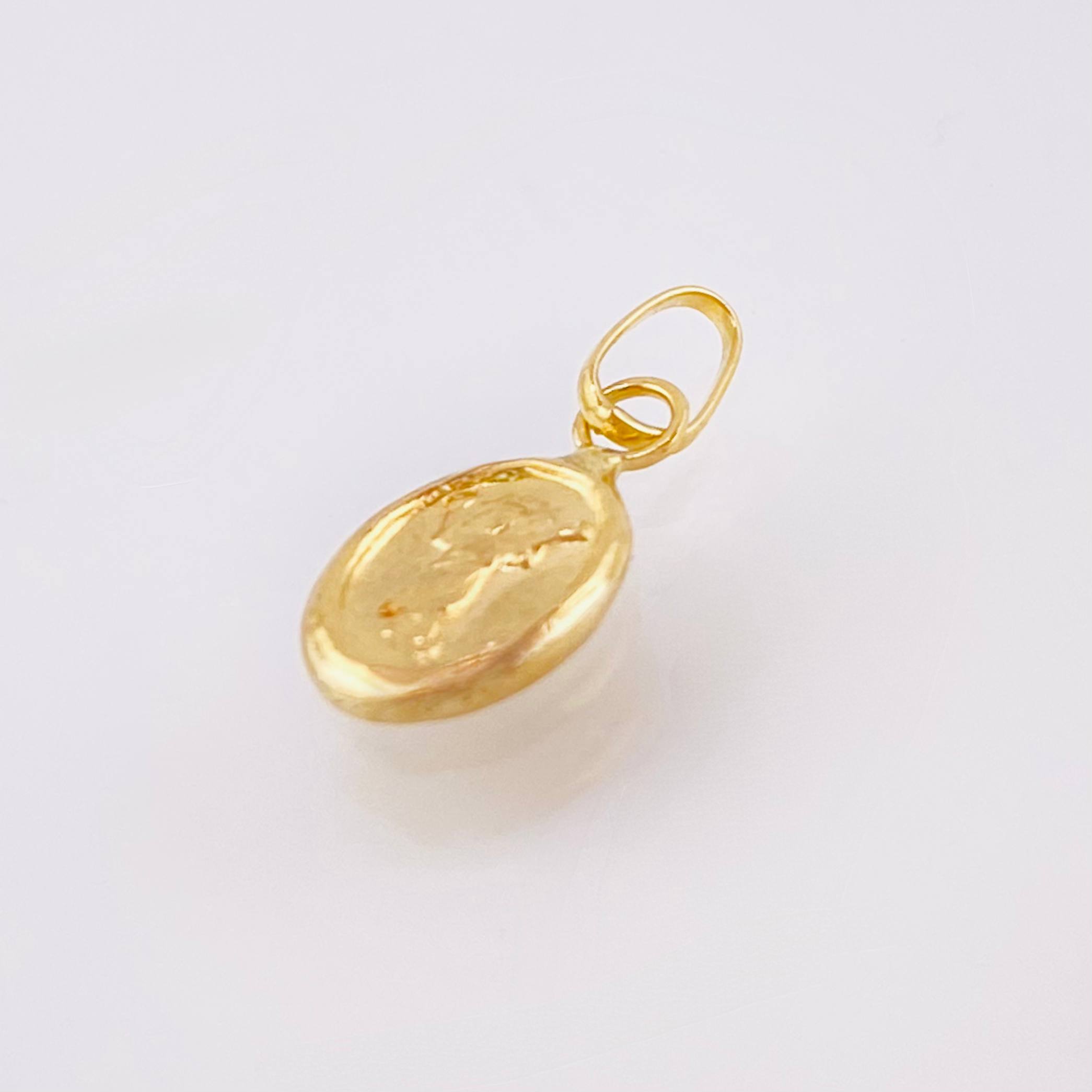 Dije Divino Niño 0.25gr / 1.5cm / Oro Amarillo 18K