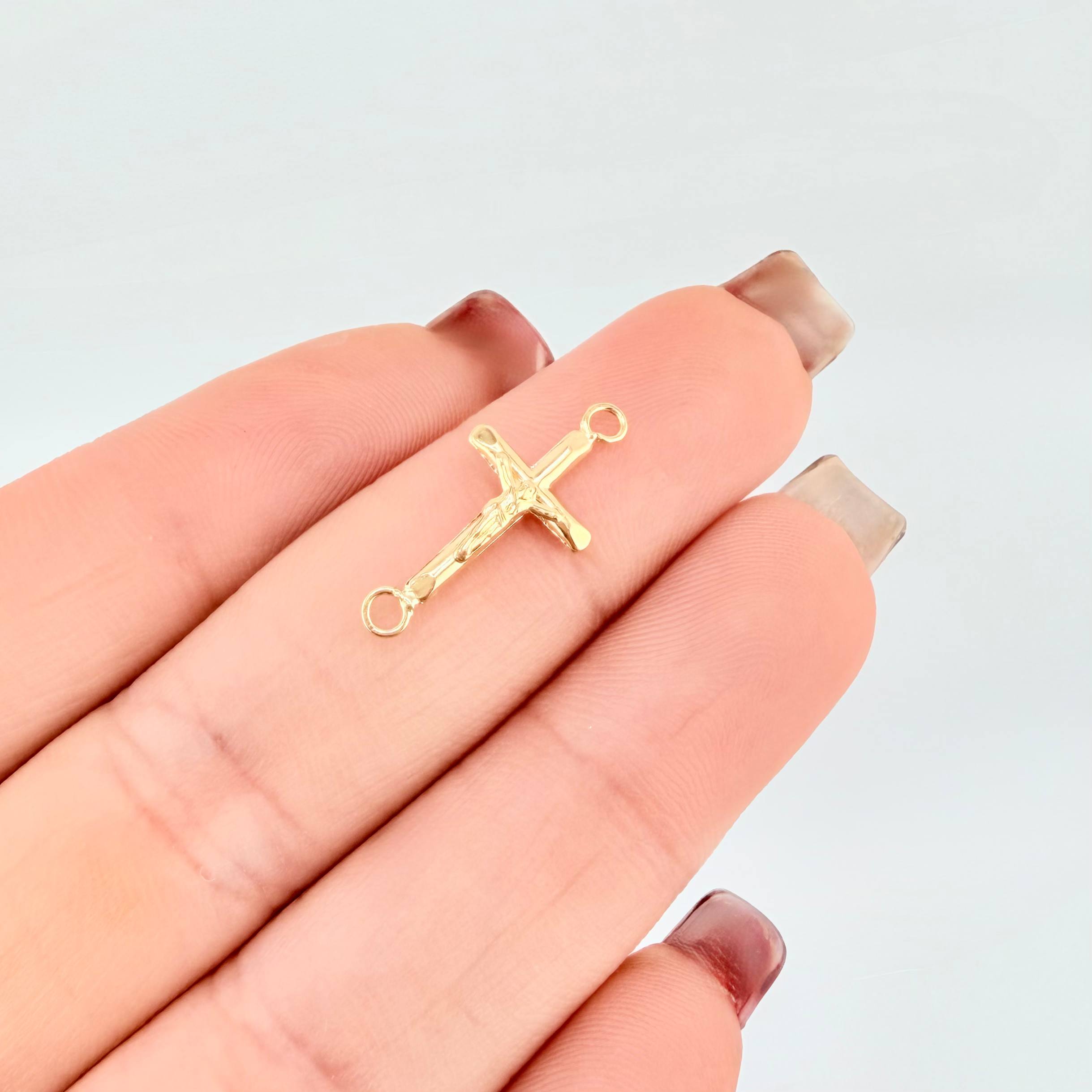 Herraje Cruz Cristo Puntas Planas 0.35gr / 2cm / Oro Amarillo 18K