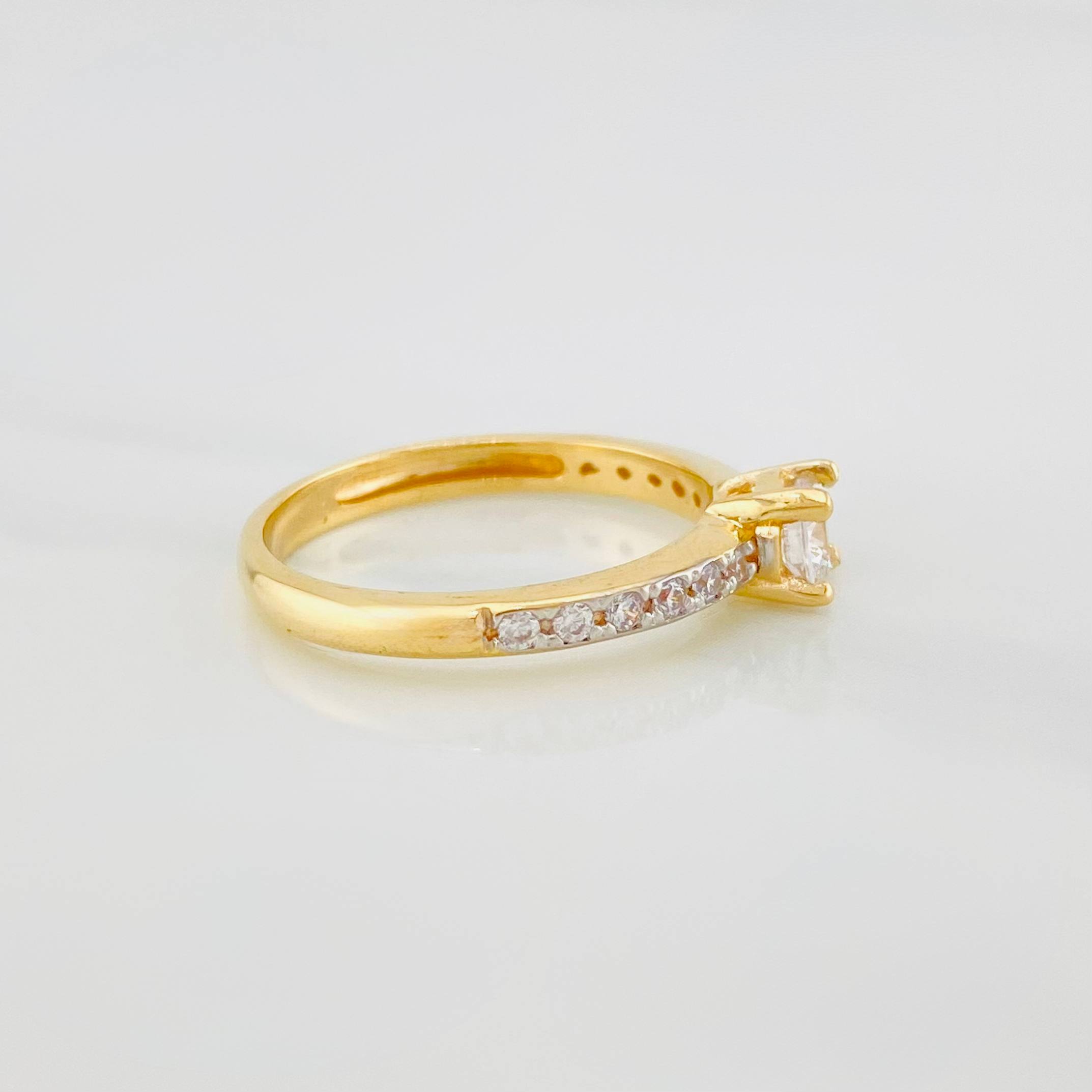 Anillo Solitario Churumbela 3 g / T7 Dos Oros Amarillo Blanco  18K