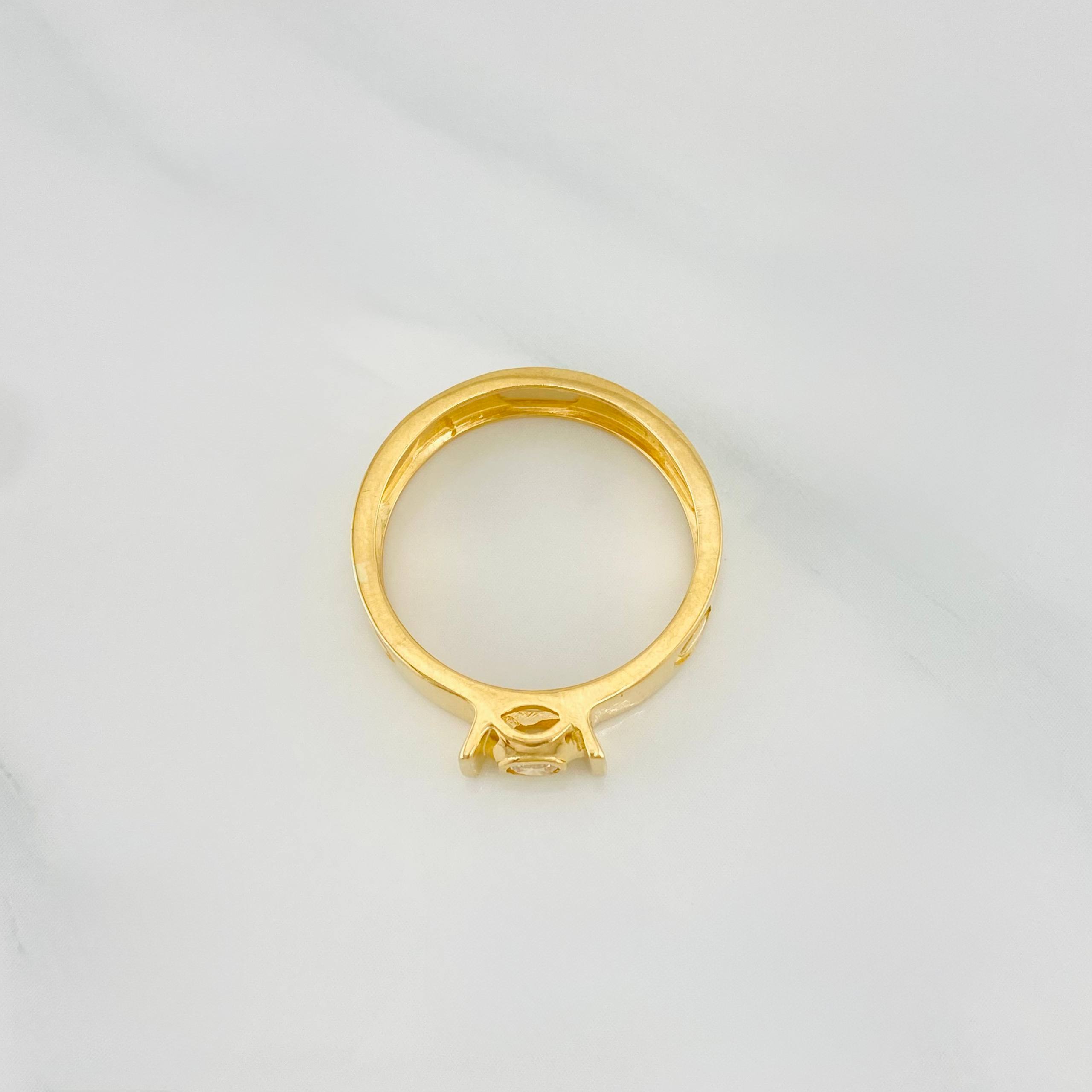 Anillo Tornillo 3.85 g / T7 Oro Amarillo 18K