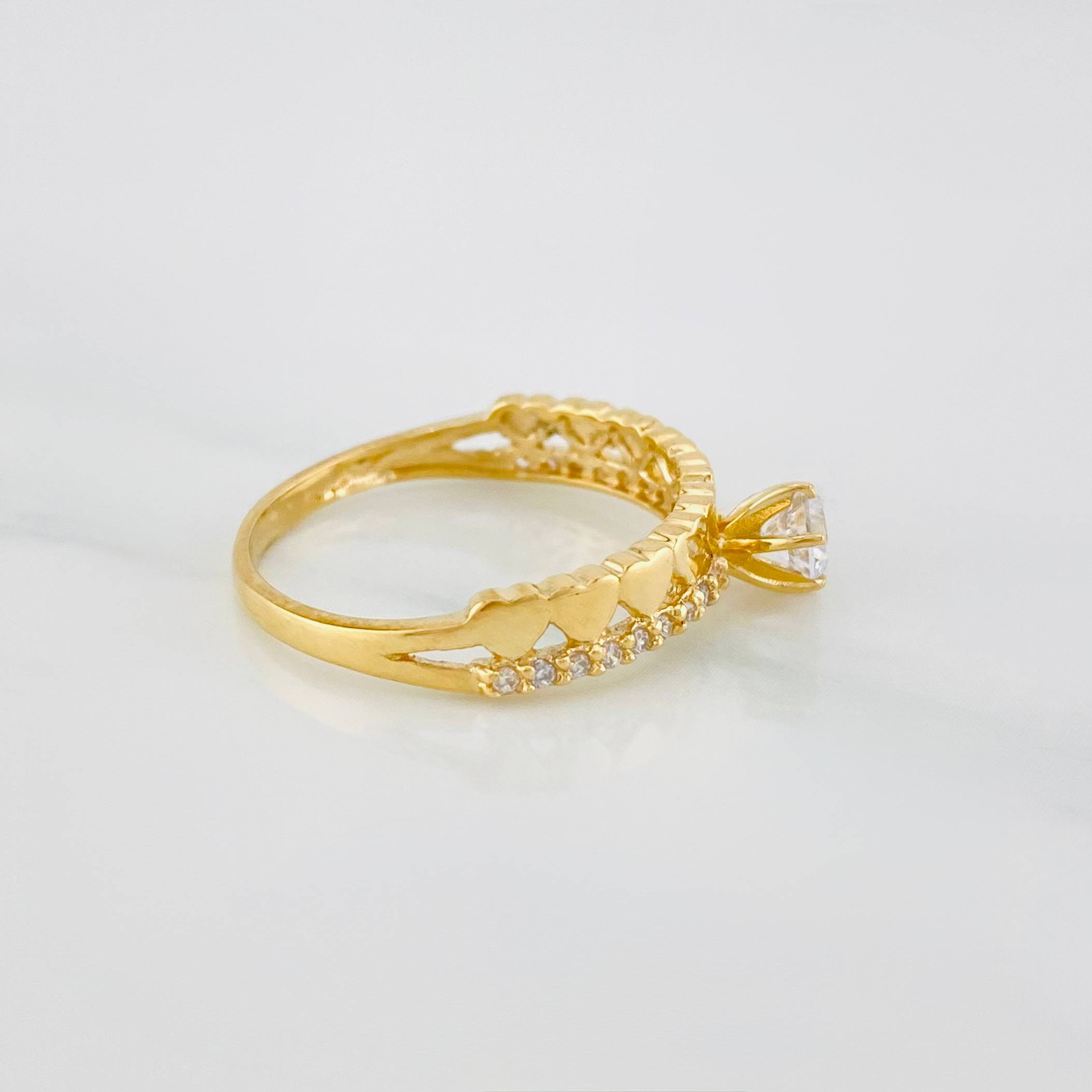 Anillo Solitario Carril Corazones 2.25 g / T6 1/4 Oro Amarillo 18K