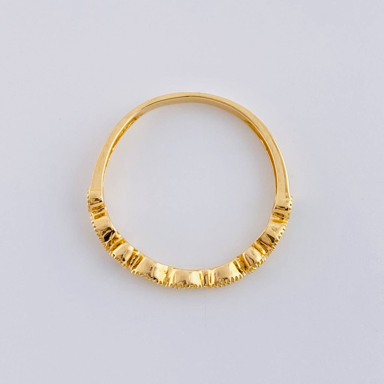 Anillo Linea De Ojos 1.55 g / T7 Oro Amarillo 18K