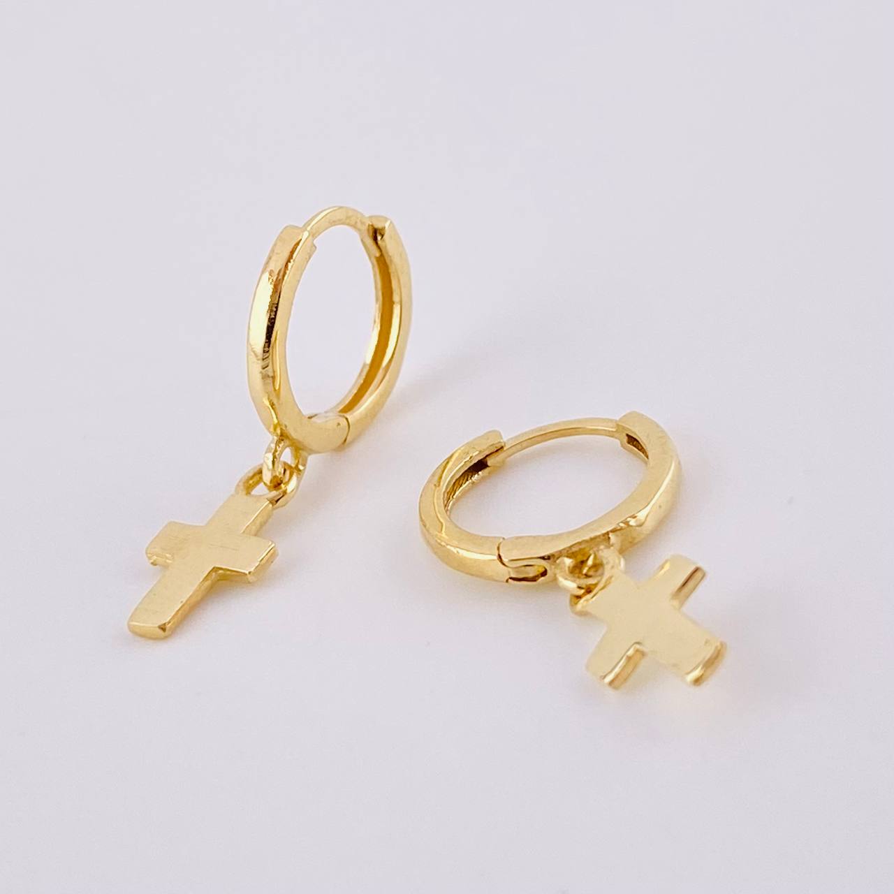 Candongas Cruz 1.5 g / 3.2 cm Oro Amarillo 18K