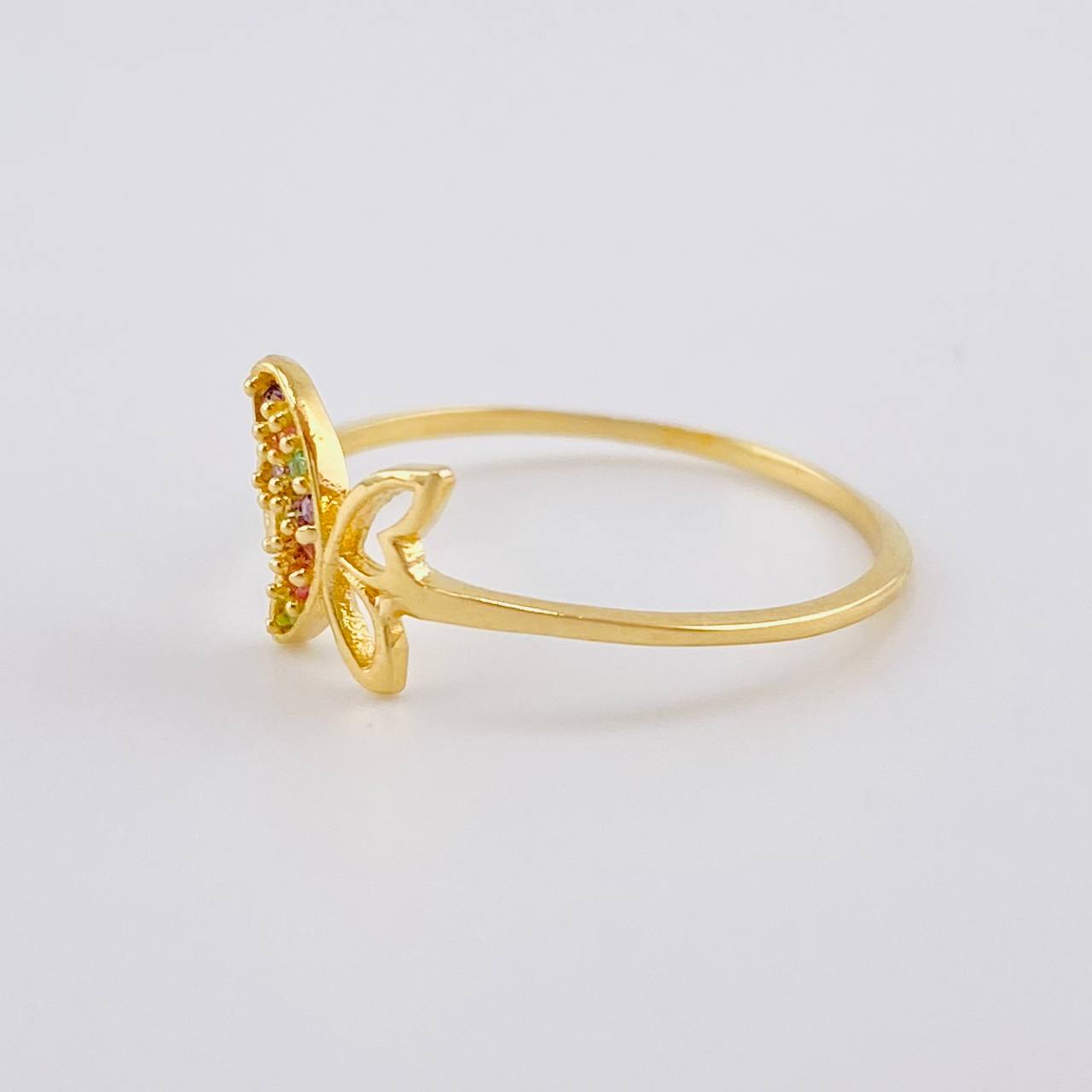 Anillo Silueta Mariposa 0.95 g / T5 1/2 Oro Amarillo 18K