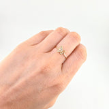 Anillo Silueta Mariposa 0.95 g / T5 1/2 Oro Amarillo 18K