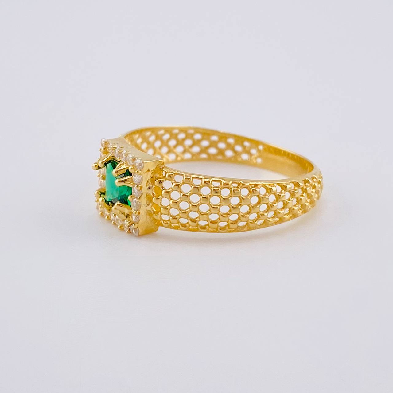 Anillo Marco Cuadro Enmallado 1.9 g / T7 3/4 Oro Amarillo 18K