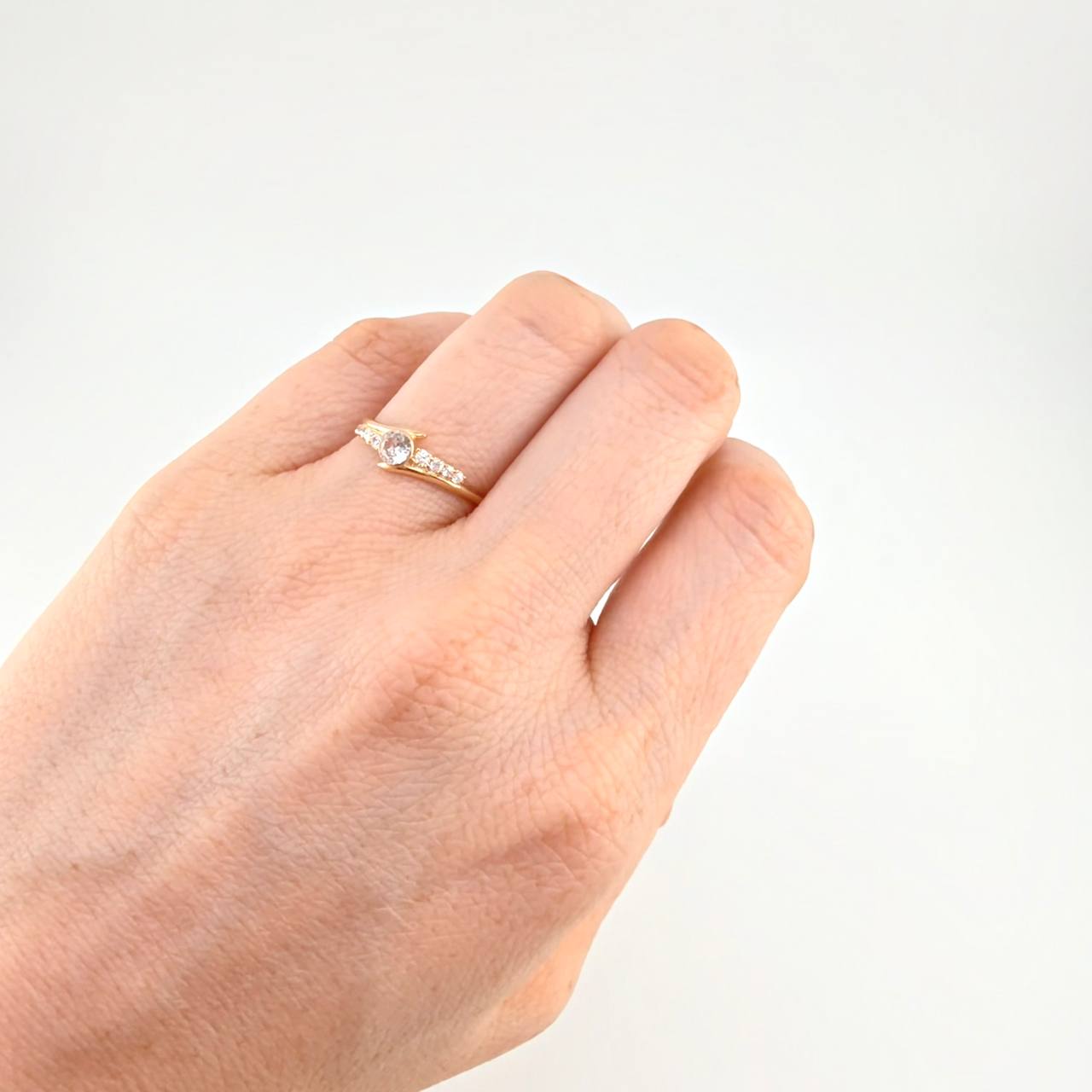 Anillo Carril Linea Convers 1.65 g / T7 Oro Amarillo 18K