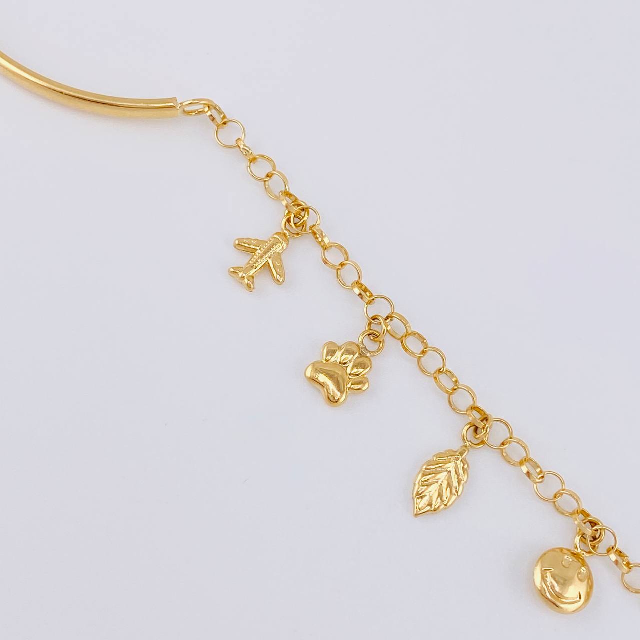 Pulso Roll On Casandra 4.6 g / 18.2 cm / 3.2 mm Oro Amarillo 18K