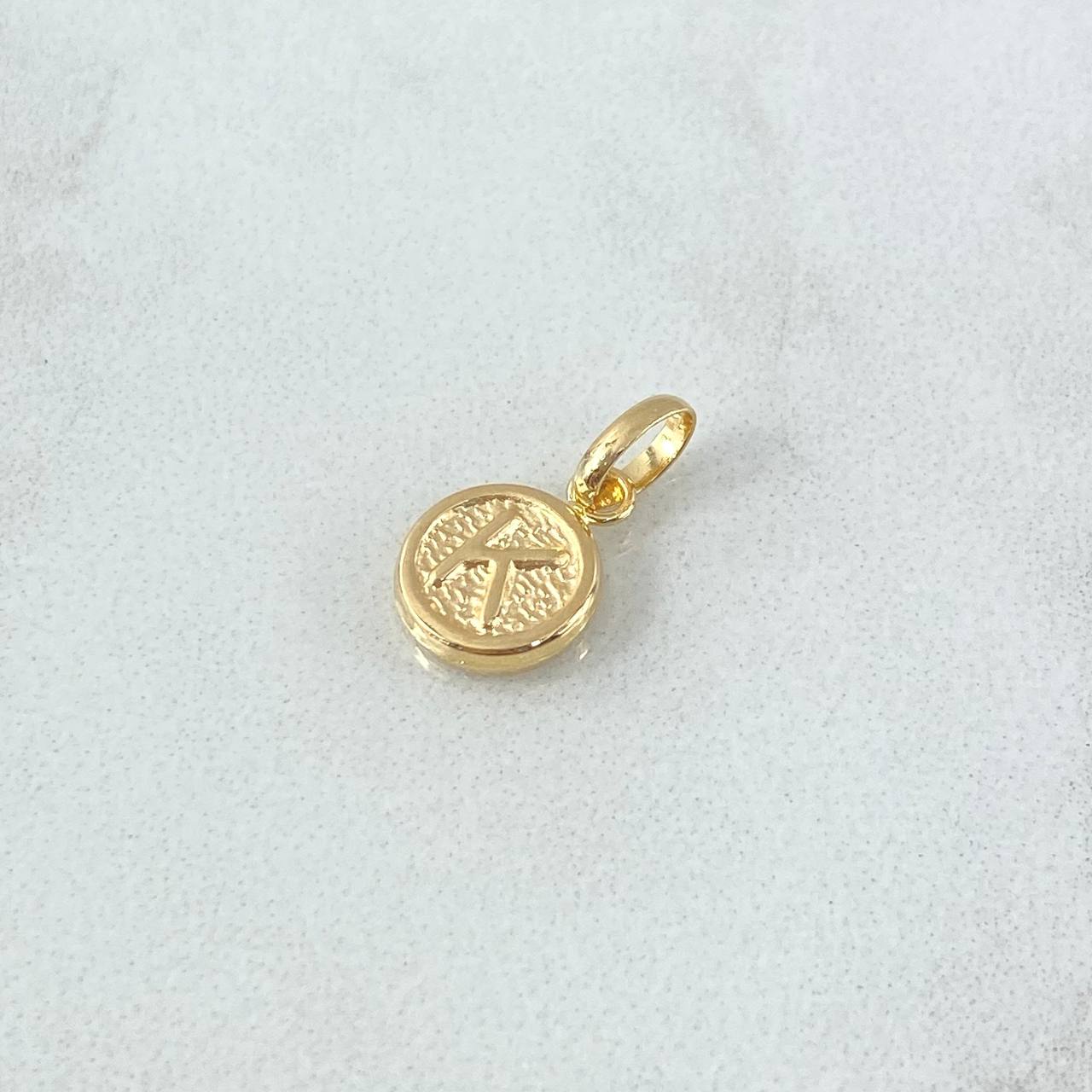 Dije Letra K 0.4gr / 1.5cm / Circulo Texturizado Rustico Oro Amarillo 18K