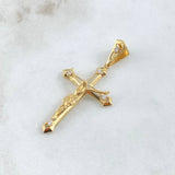 Dije Cruz Cristo 4.2gr / 5cm / Circones Blancos Oro Amarillo 18K ©