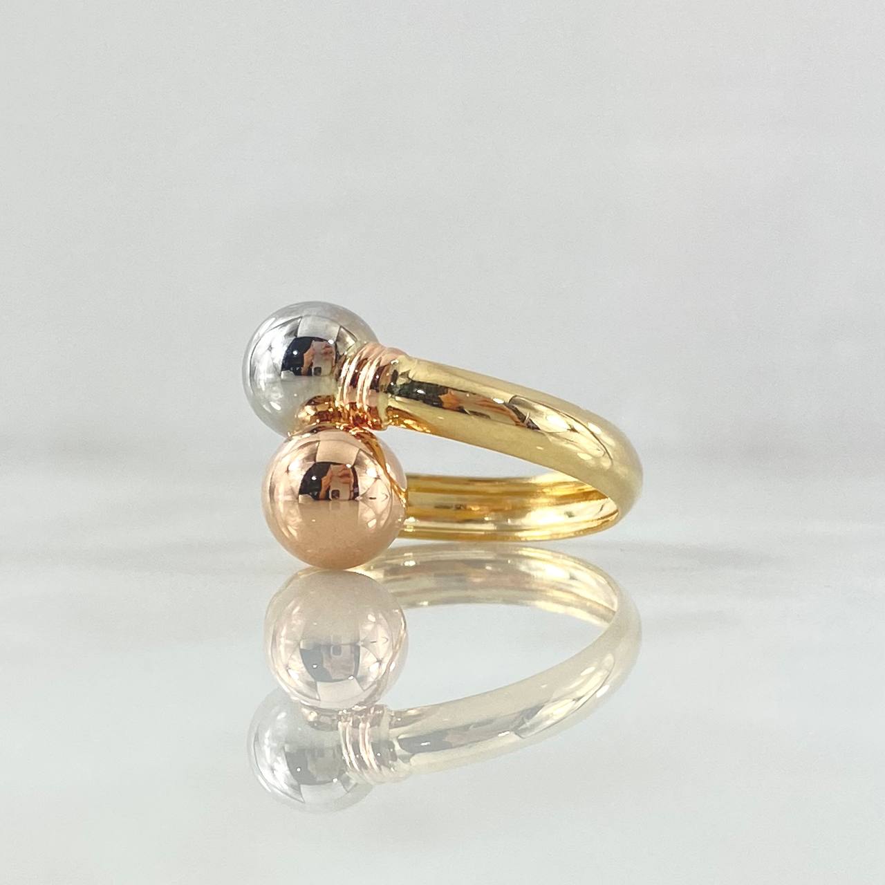 Anillo Tu y Yo 1.9gr / T8 / 8mm Bolas Lisas Tres Oros 18K ©
