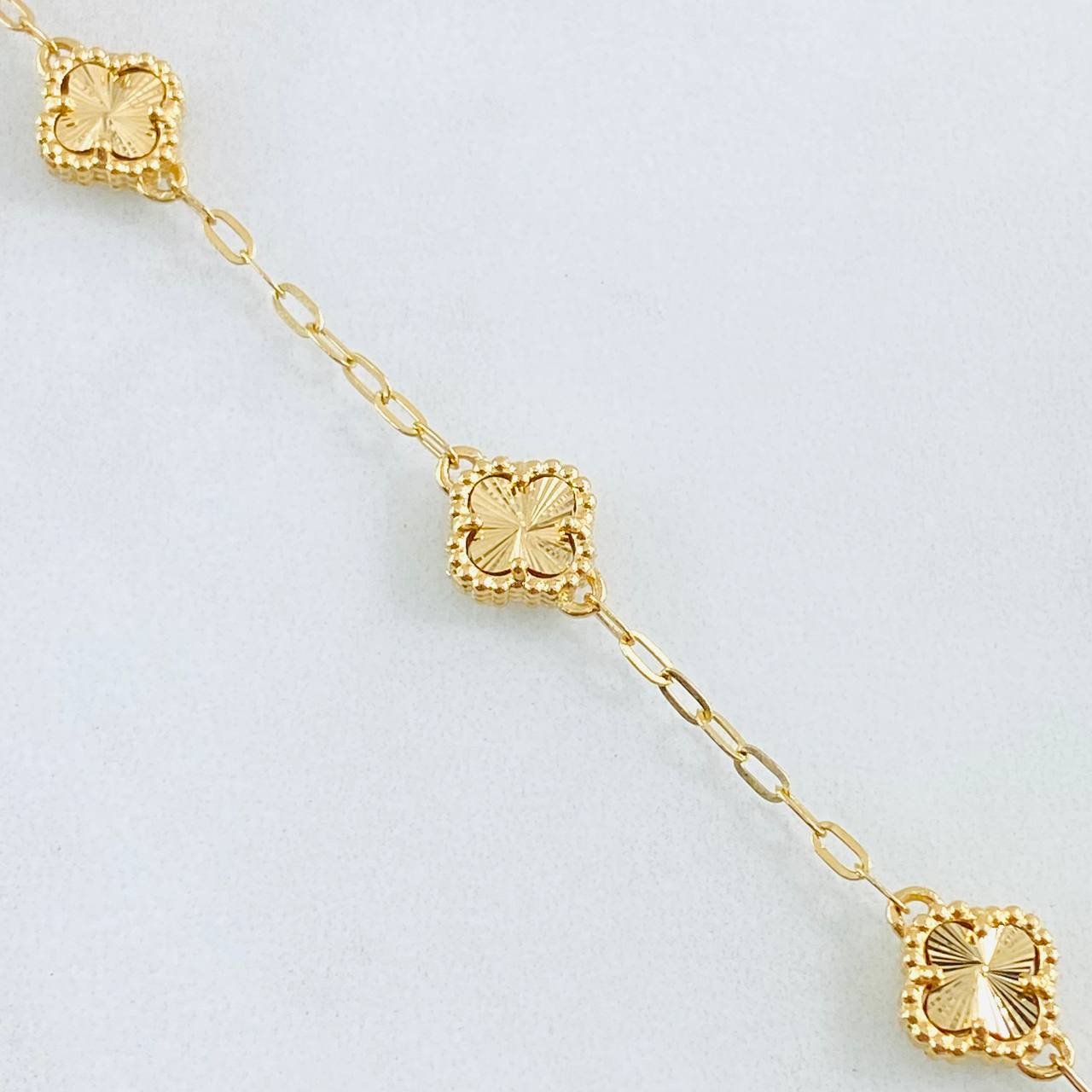 Pulso Aro Seguido Trebol 4.45gr / 16cm-19cm / Nac.Esp. Oro 18K ©