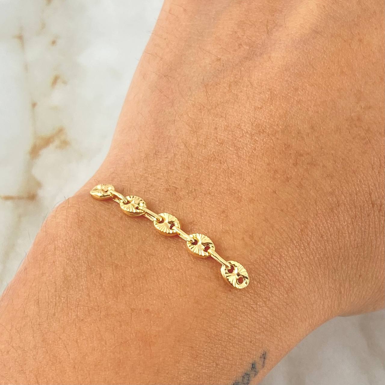 Herraje Retazo GC 0.6gr / 3.7cm / Oro Amarillo 18K ©