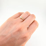 Anillo Flor Centellana 2.1 g / T7 1/4 Oro Amarillo 18K