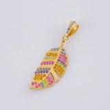 Dije Pluma Multicolor 2.15 g / 3.5 cm Oro Amarillo 18K