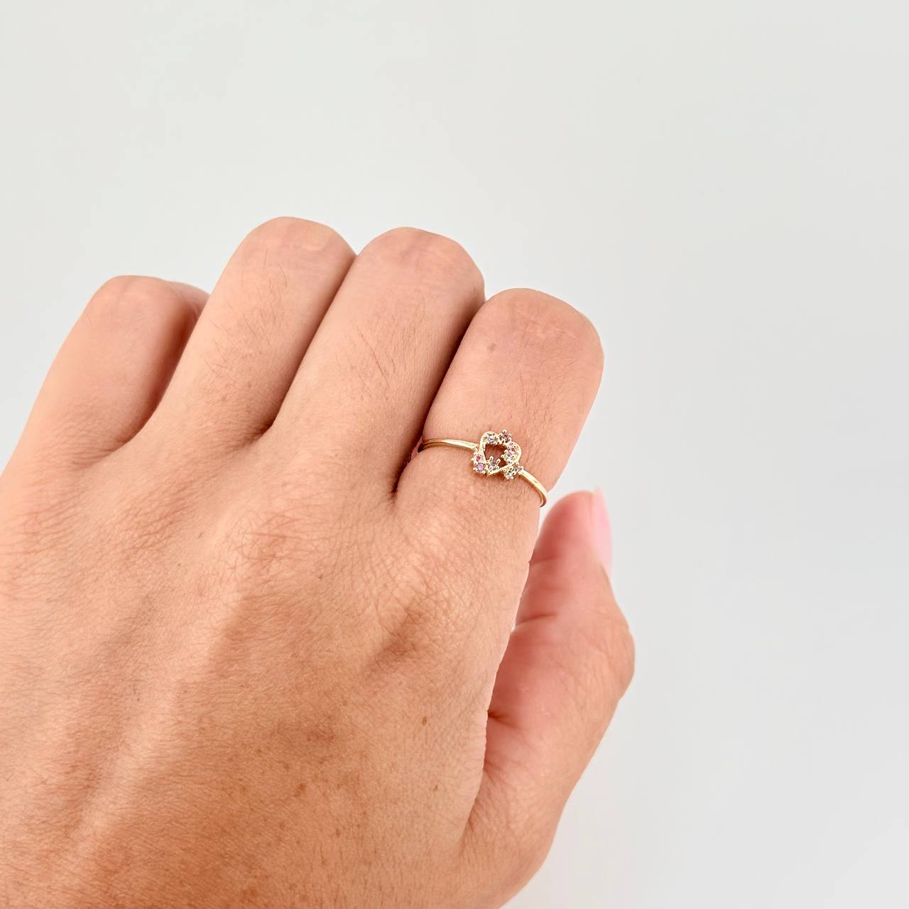 Anillo Destello Corazon 0.9 g / T5 3/4 Oro Amarillo 18K