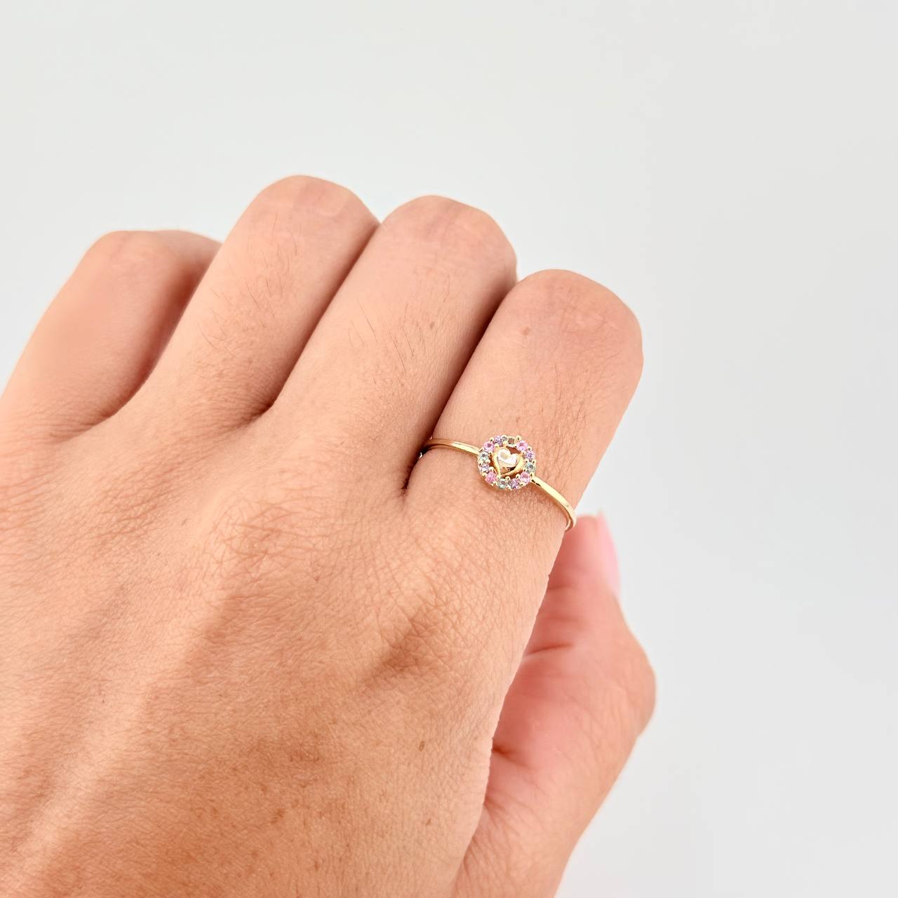 Anillo Circulo Corazon 1.05 g / T8 1/4 Oro Amarillo 18K