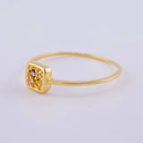 Anillo Cuadro Triqui 0.95 g / T8 Oro Amarillo 18K