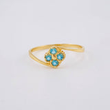 Anillo Trebol Linea Invertida 1.1 g / T6 Oro Amarillo 18K