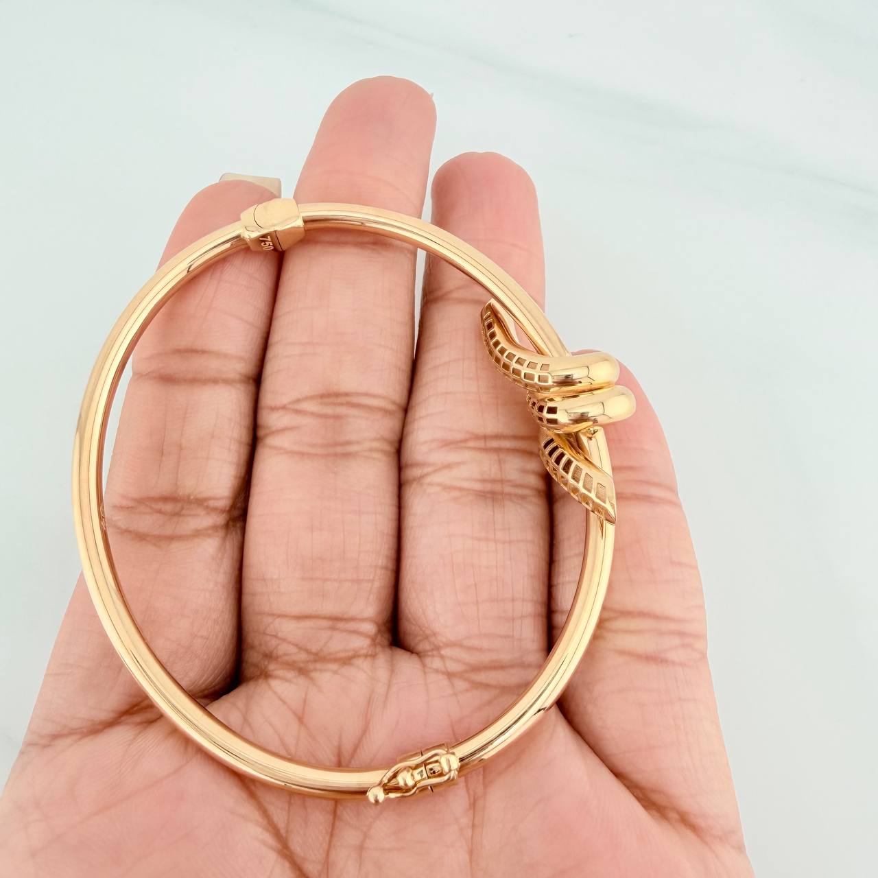 Pulso Aro Nudo 8.3gr / 18.6cm / 2.7mm Oro Amarillo +4 18K $