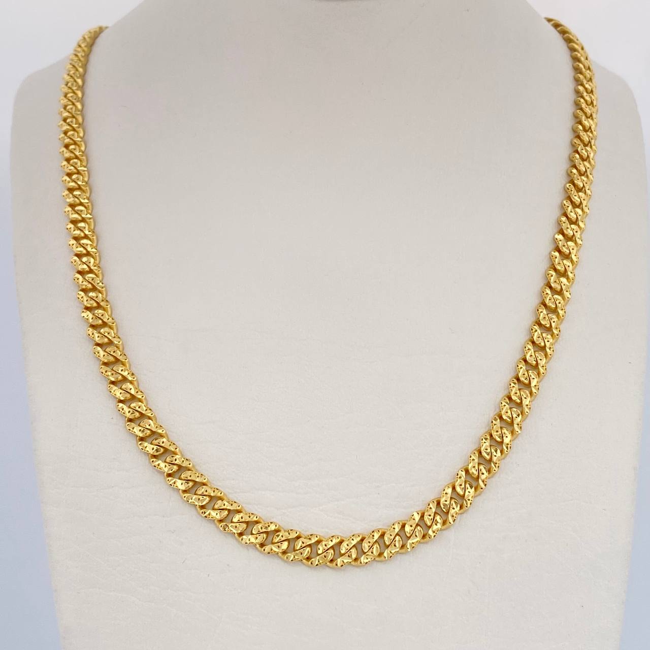 Cadena Cubana Monaco 19.3gr / 60.8cm / +4 Oro 18K &