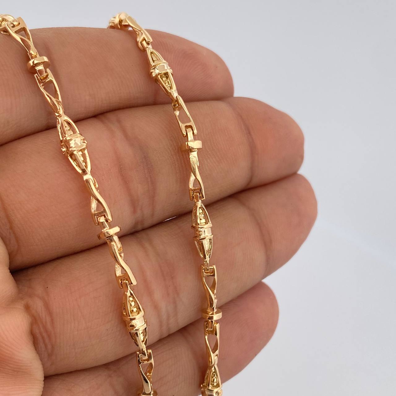 Cadena Dubai 30gr / 61.2cm / Oro 18K $