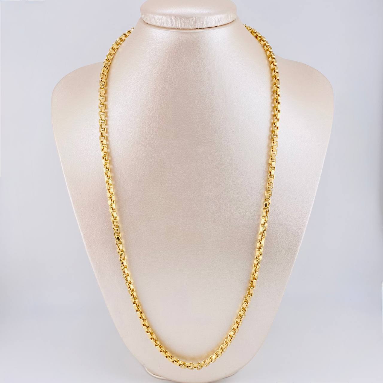 Cadena Veneciana Cuadrada 17.7g / 60cm / 4.5mm Oro Amarillo 18K