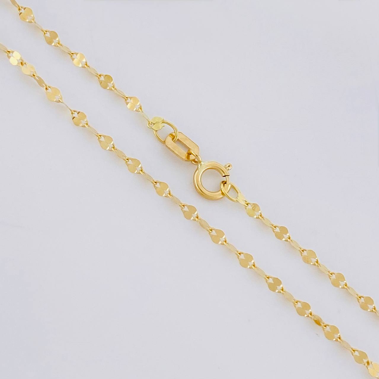 Cadena Flor Espejo 2.5g / 50cm / 2.35mm Oro Amarillo 18K