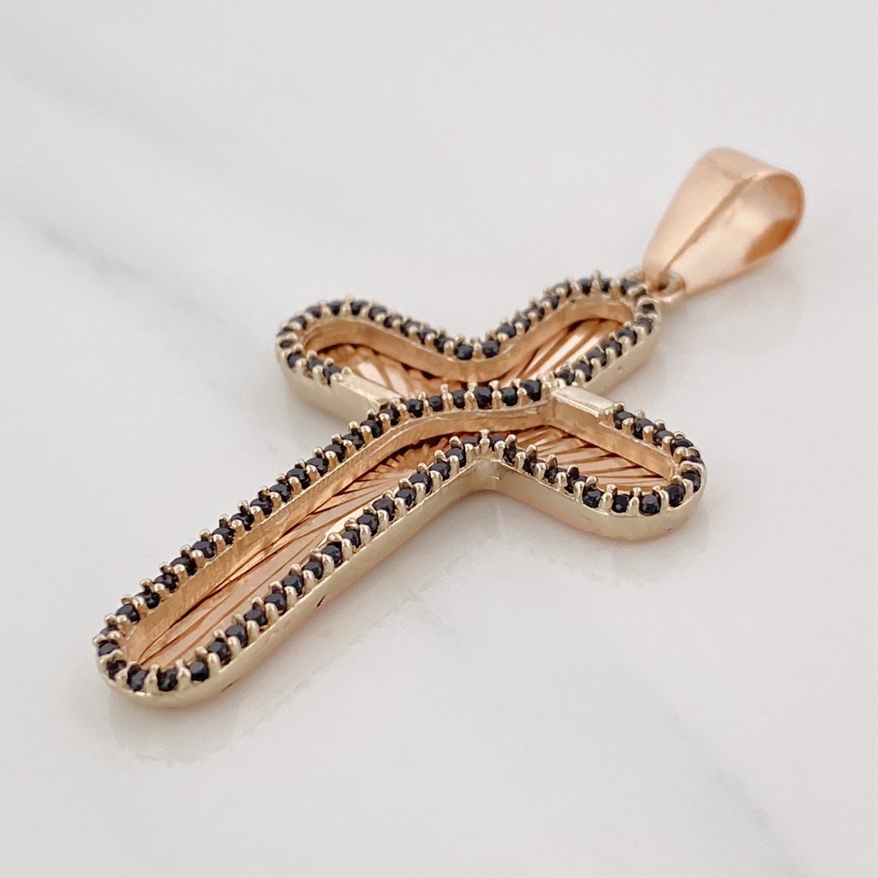 Dije Cruz 4.95g / 4.5cm Oro Rosa 18K