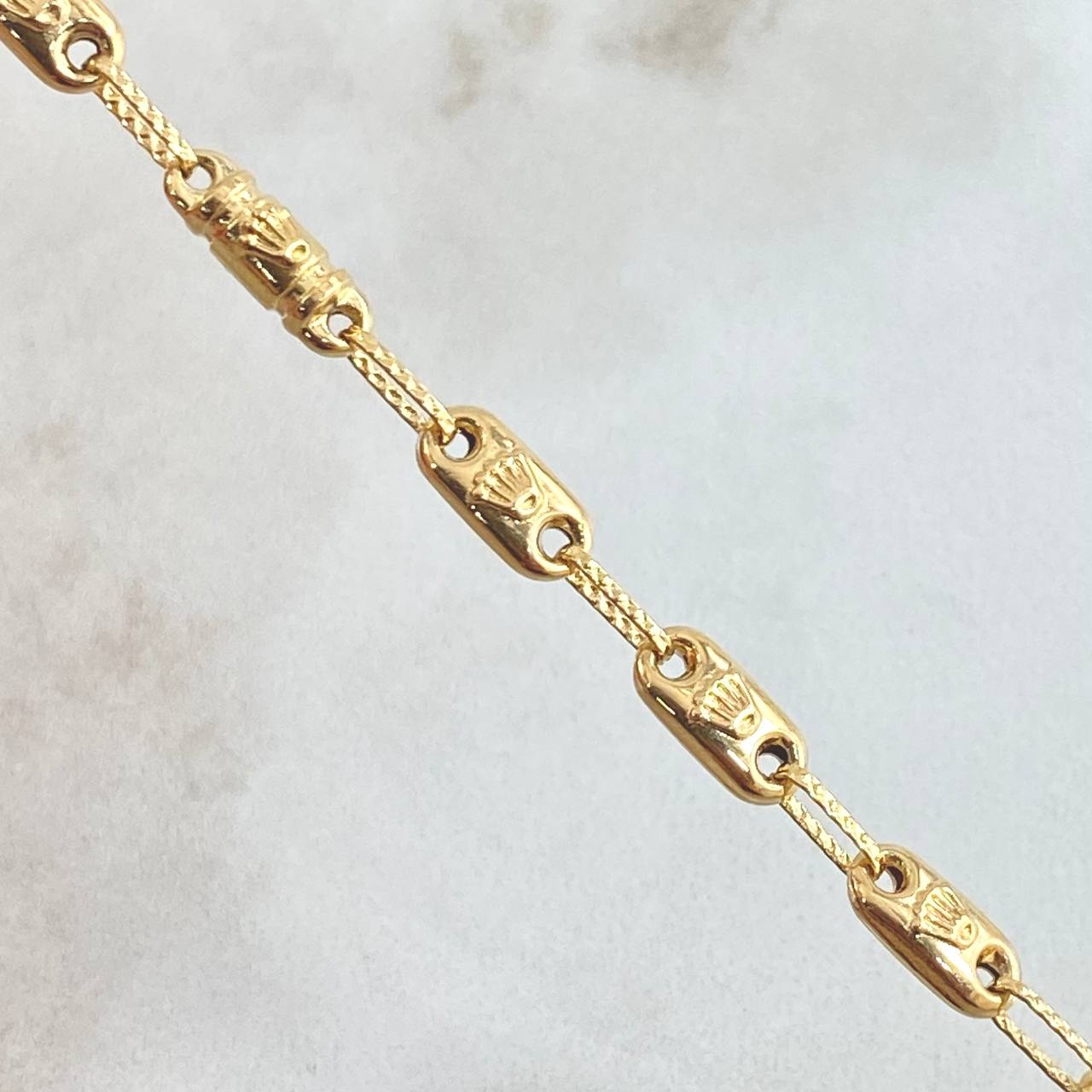 Pulso Rustico Corona 5.05gr / 22cm / Oro 18K *