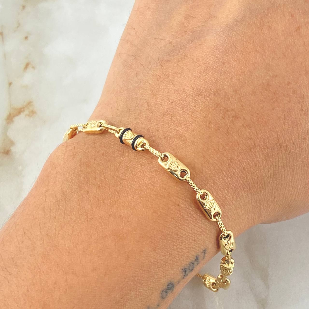 Pulso Rustico Corona 5.1gr / 21cm / Oro 18K *
