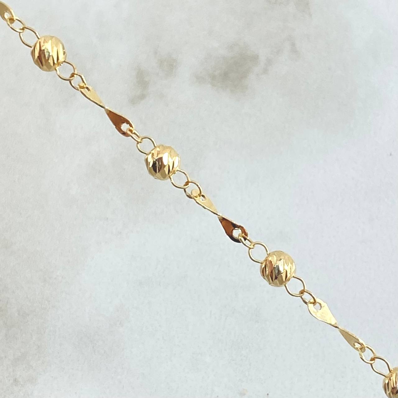 Pulso Denario Virgen Milagrosa 3.05gr / 18cm / Oro 18K *