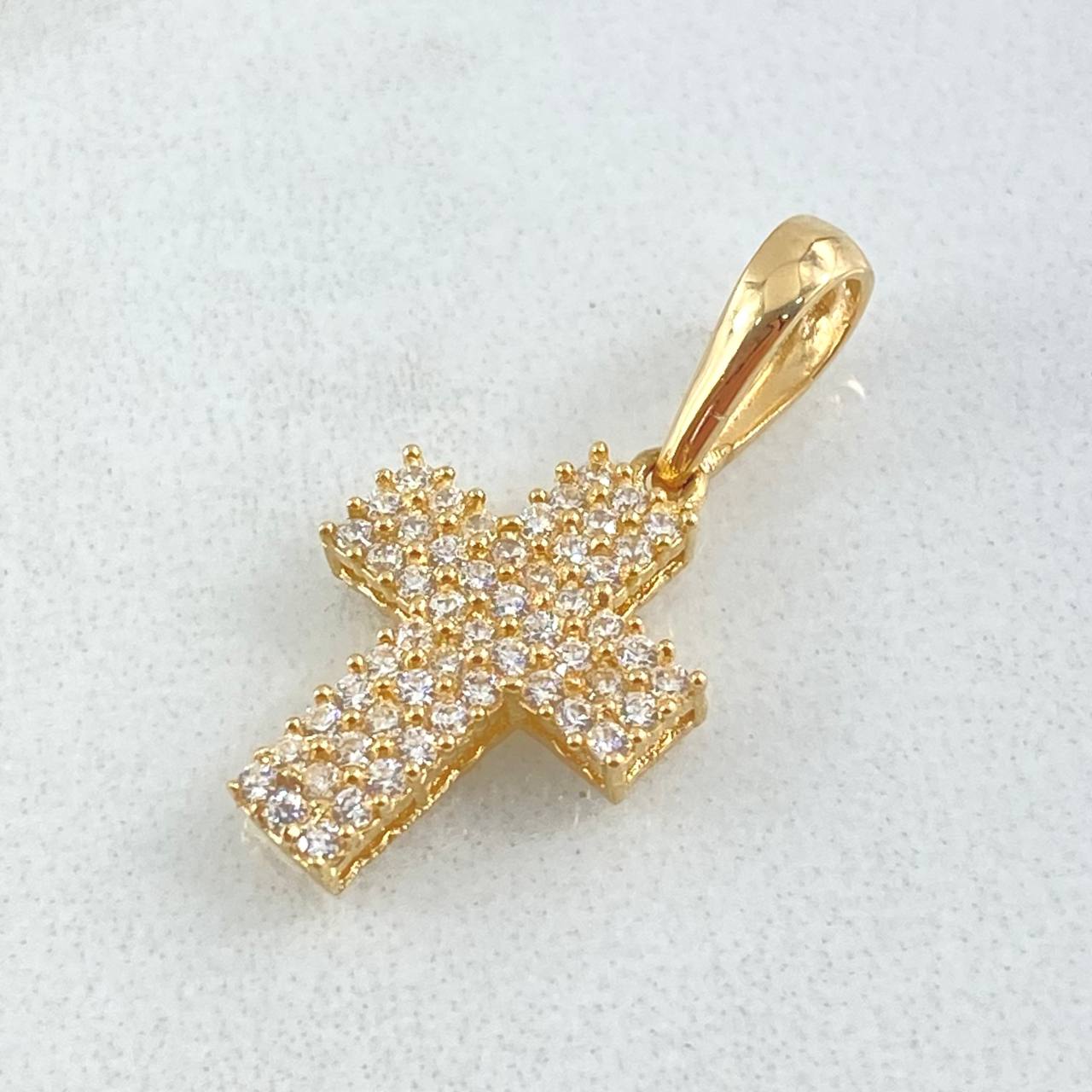 Dije Cruz Tupida 1.4gr / 2.4cm / Oro 18K