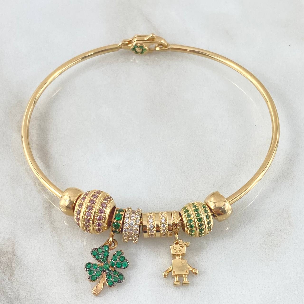 Pulso Aro Dijes 15.8gr / 20cm / Oro 18K *