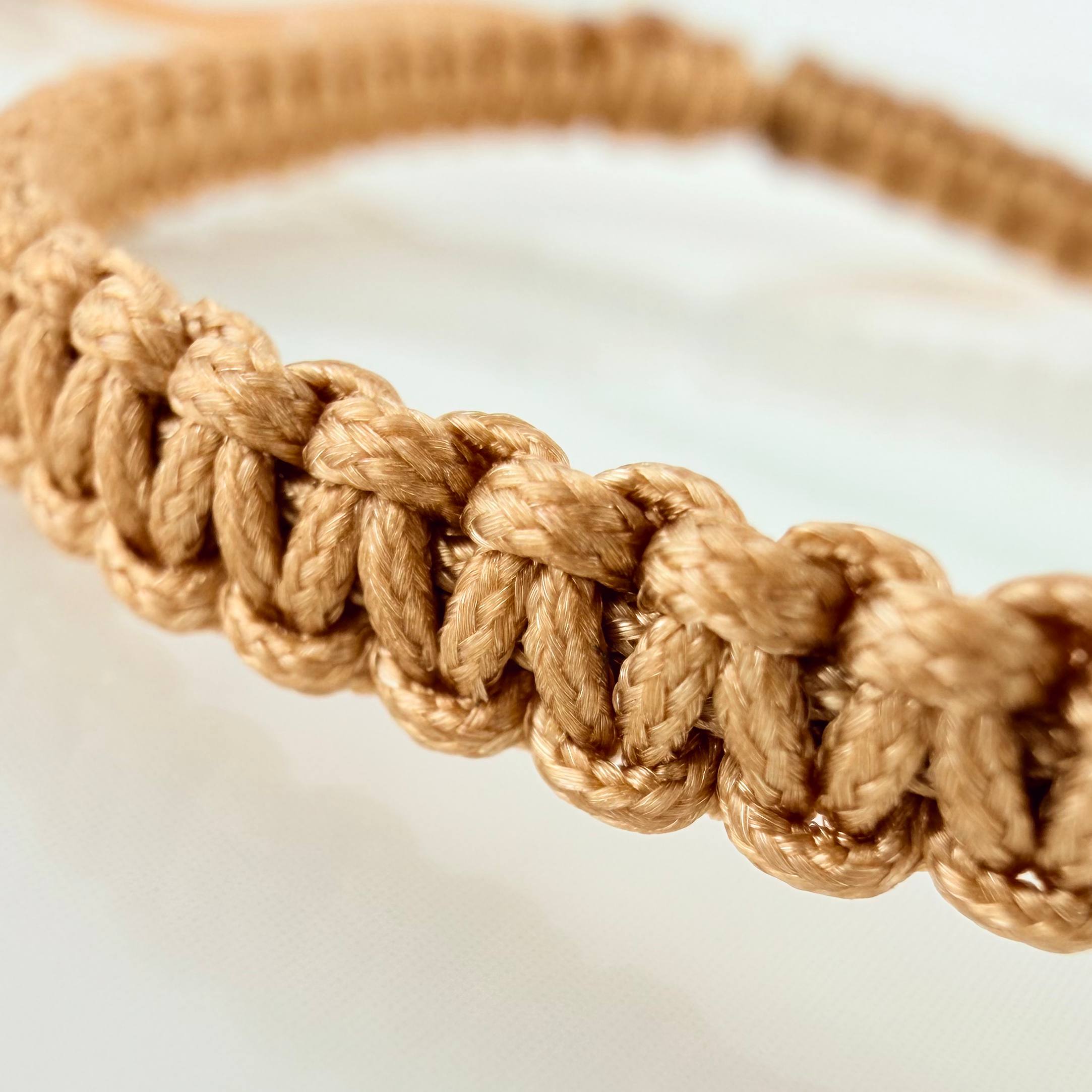 Pulsera Tejida Caqui Corazón Mamá Oro Amarillo 18K