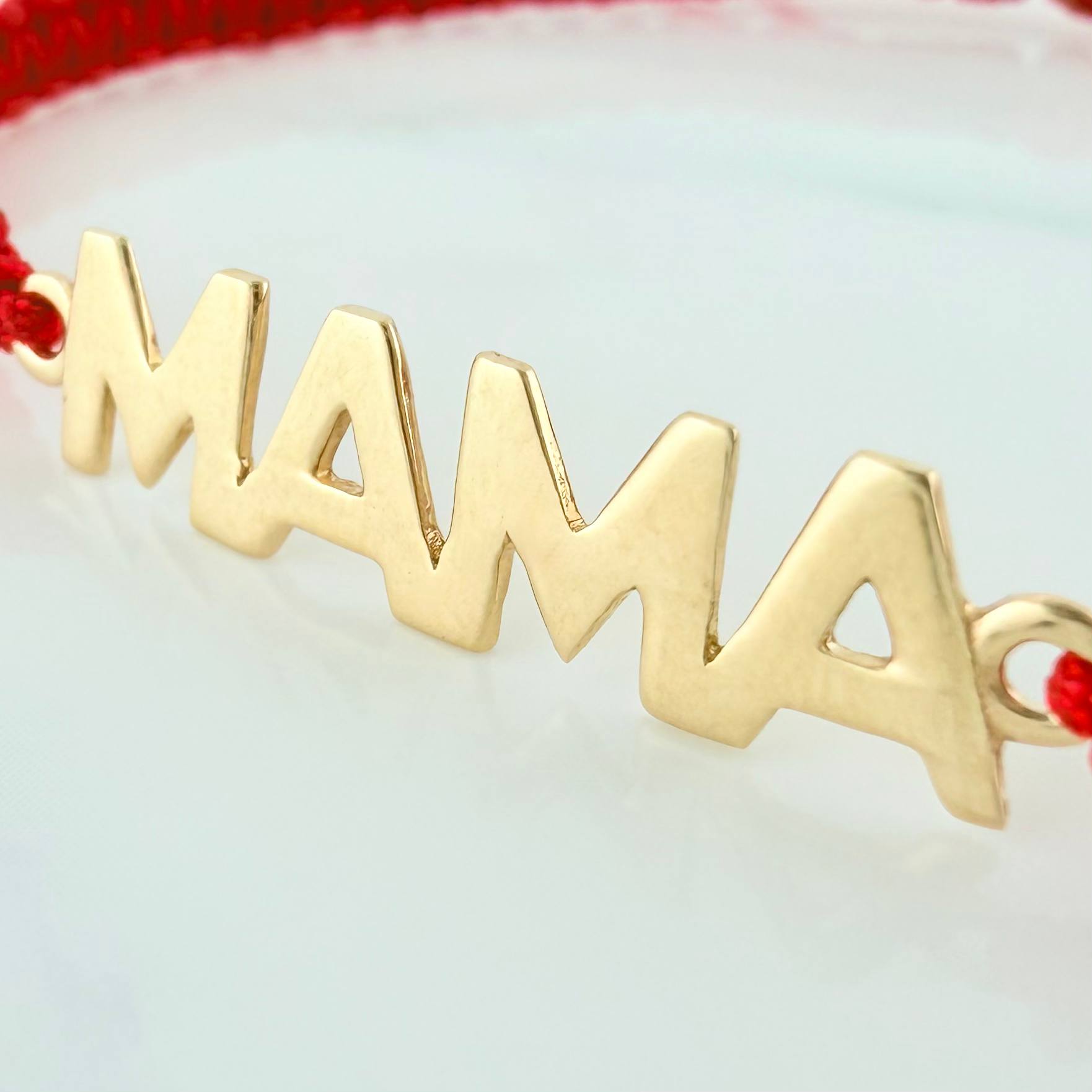 Pulsera Tejida Roja Mamá Oro Amarillo 18K