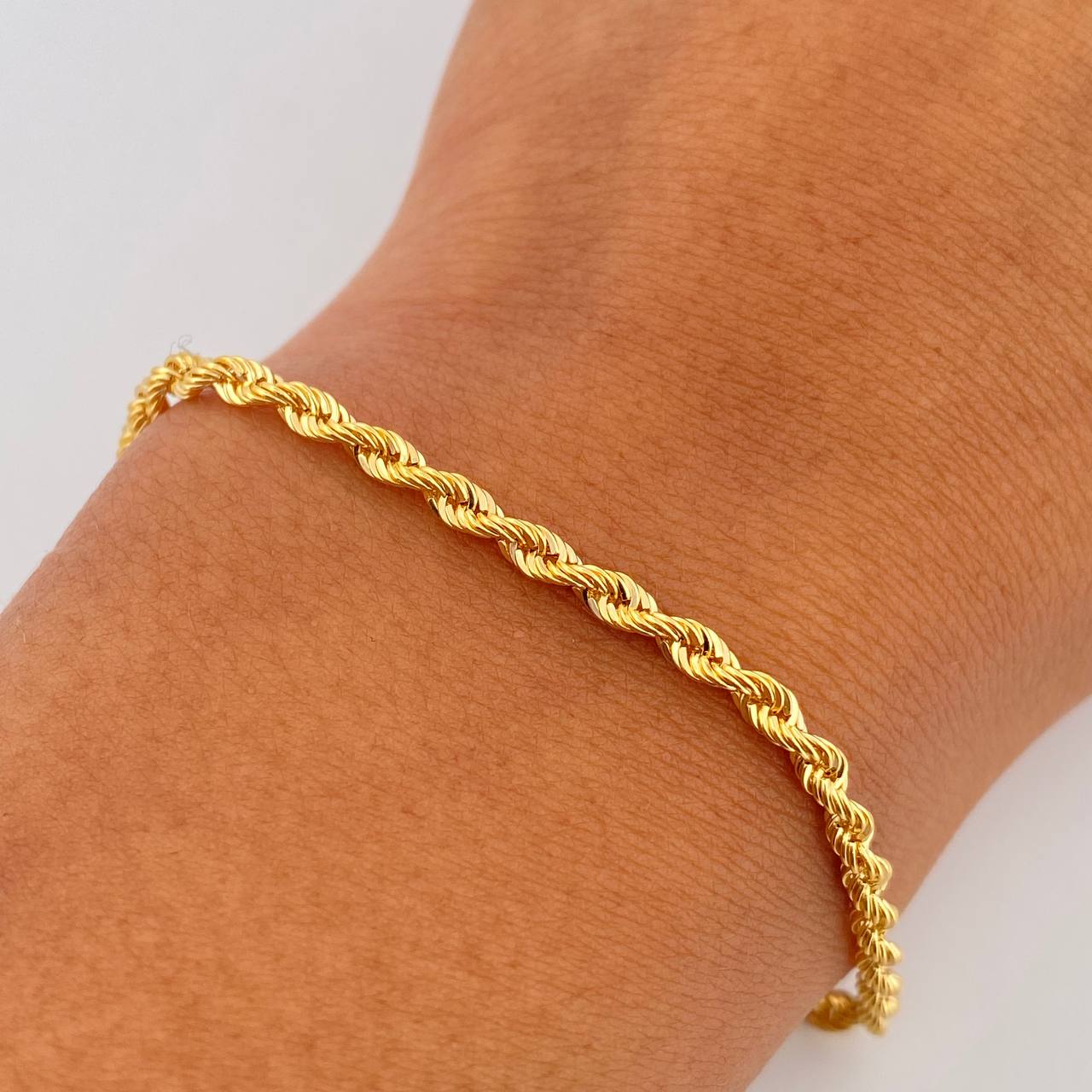 Pulso Lazo 1.9gr / 19.1cm / 2.4mm Oro Amarillo +3 18K &