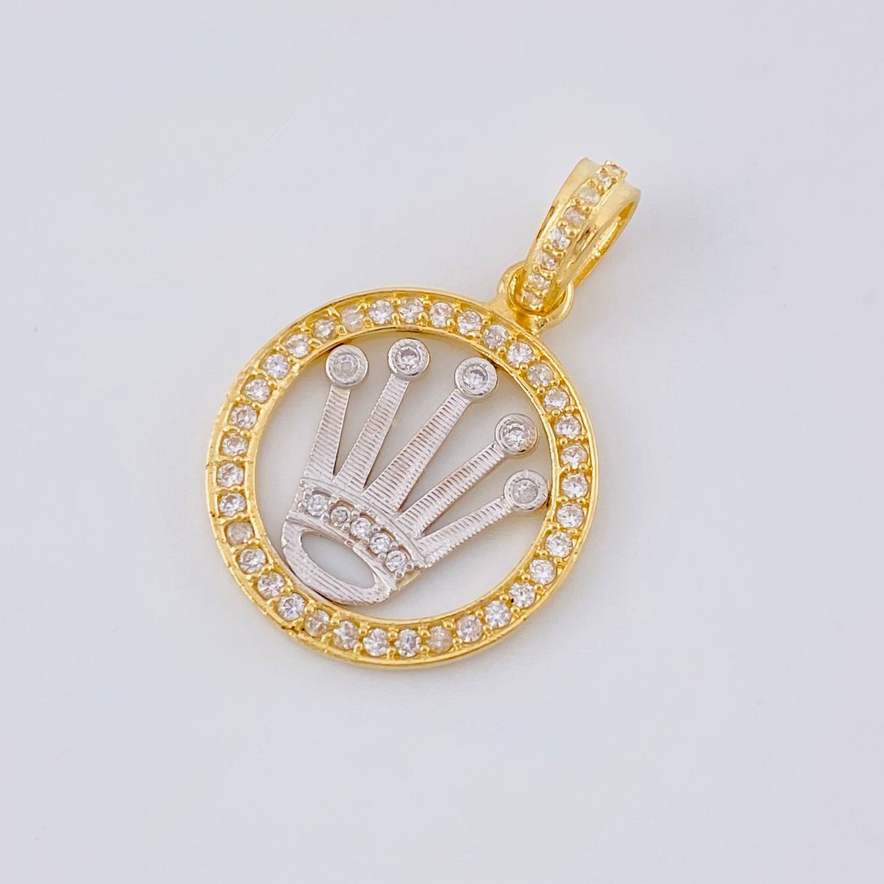 Dije Circulo Corona 2.85 g / 2.6 cm Dos Oros Amarillo Blanco 18K