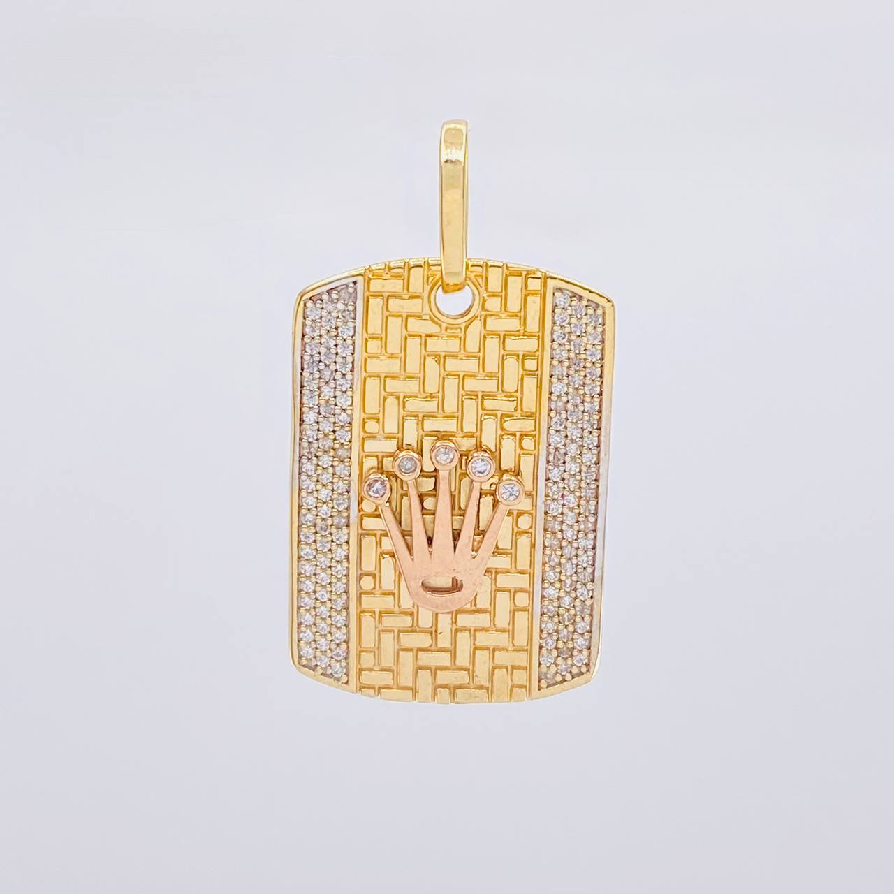 Dije Placa Corona 9.3 g / 3.9 cm Oro Amarillo 18K