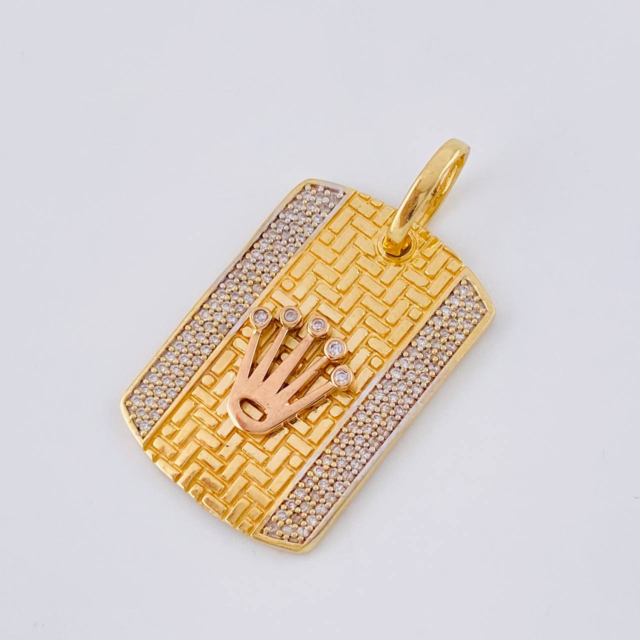 Dije Placa Corona 9.3 g / 3.9 cm Oro Amarillo 18K
