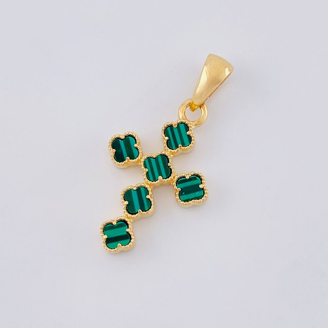 Dije Cruz Trebol 3.1 g / 3.2 cm Oro Amarillo 18K