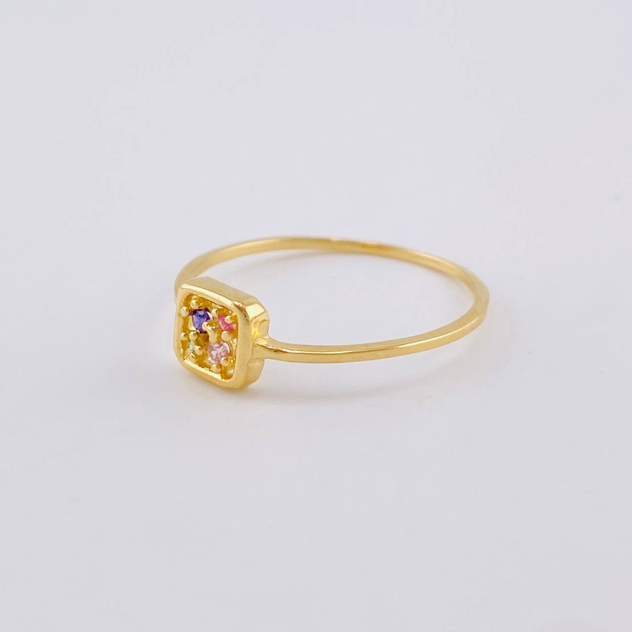 Anillo Cuadro Triqui 0.95 g / T6 3/4 Oro Amarillo 18K