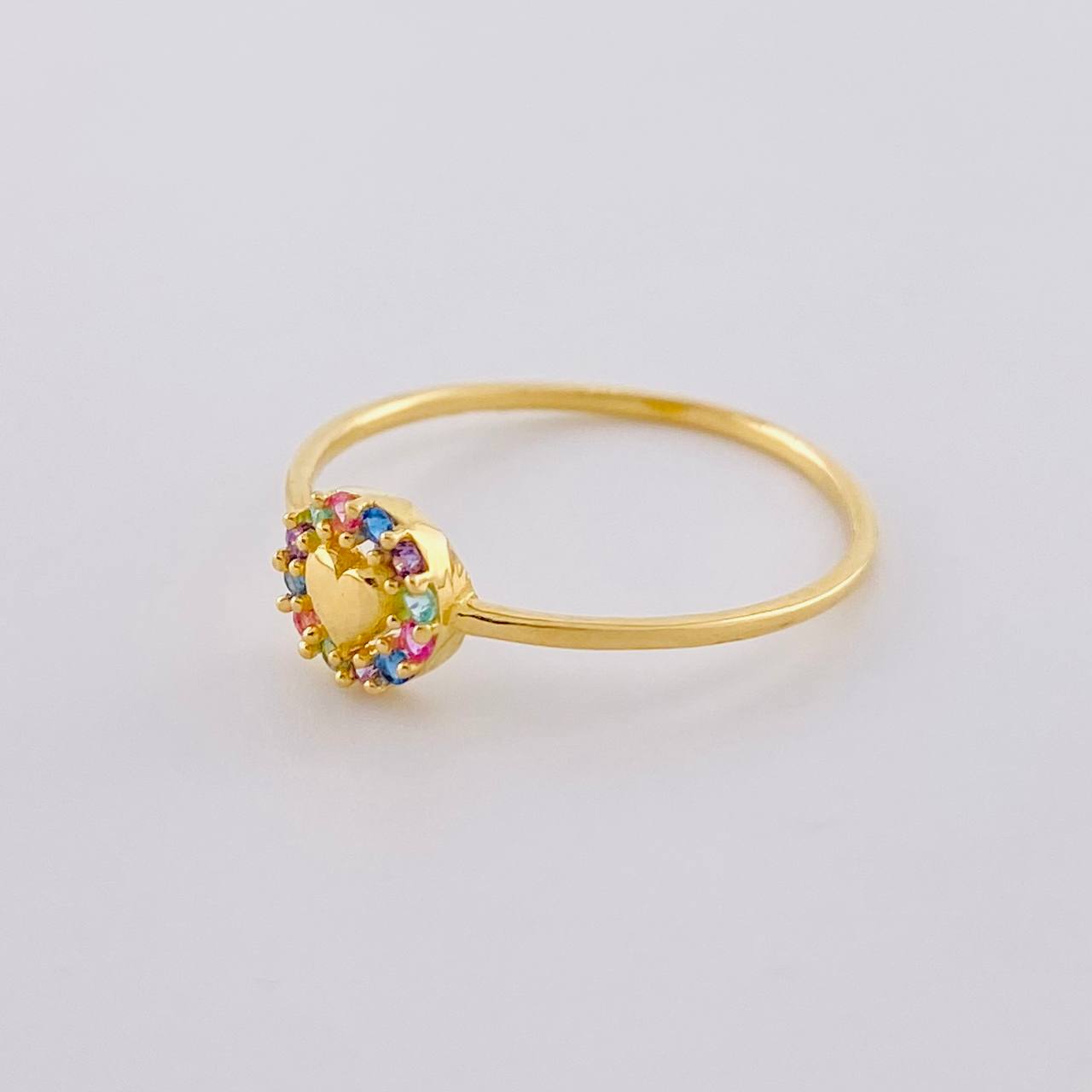 Anillo Circulo Corazon 1.05 g / T7 1/4 Oro Amarillo 18K